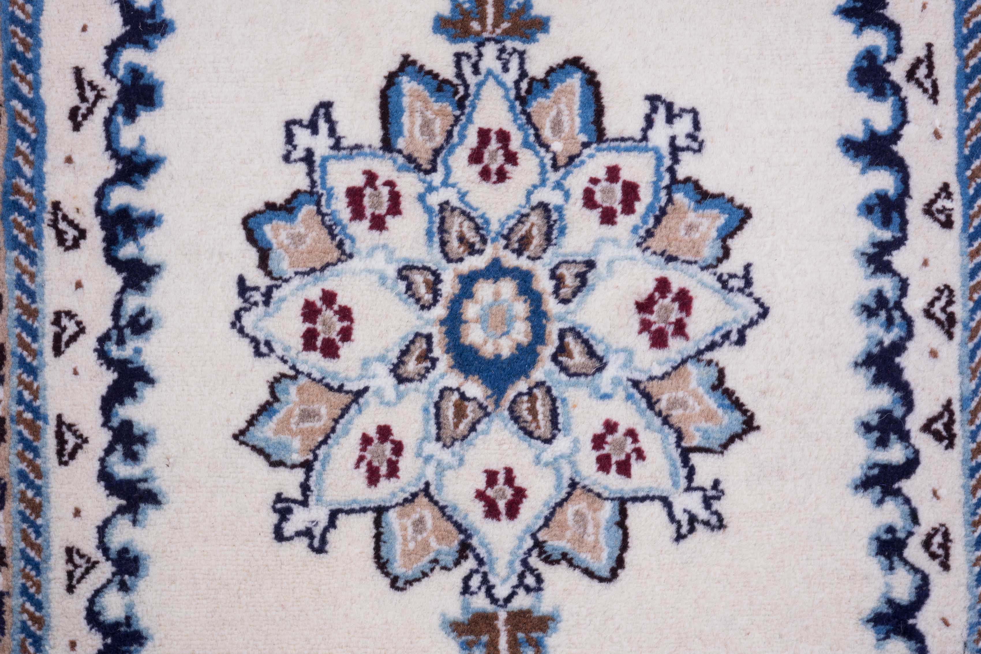 Perser Nain 60x80 Handgeknüpft Teppich Weiß Orientalisch Kurzflor Orient Rug