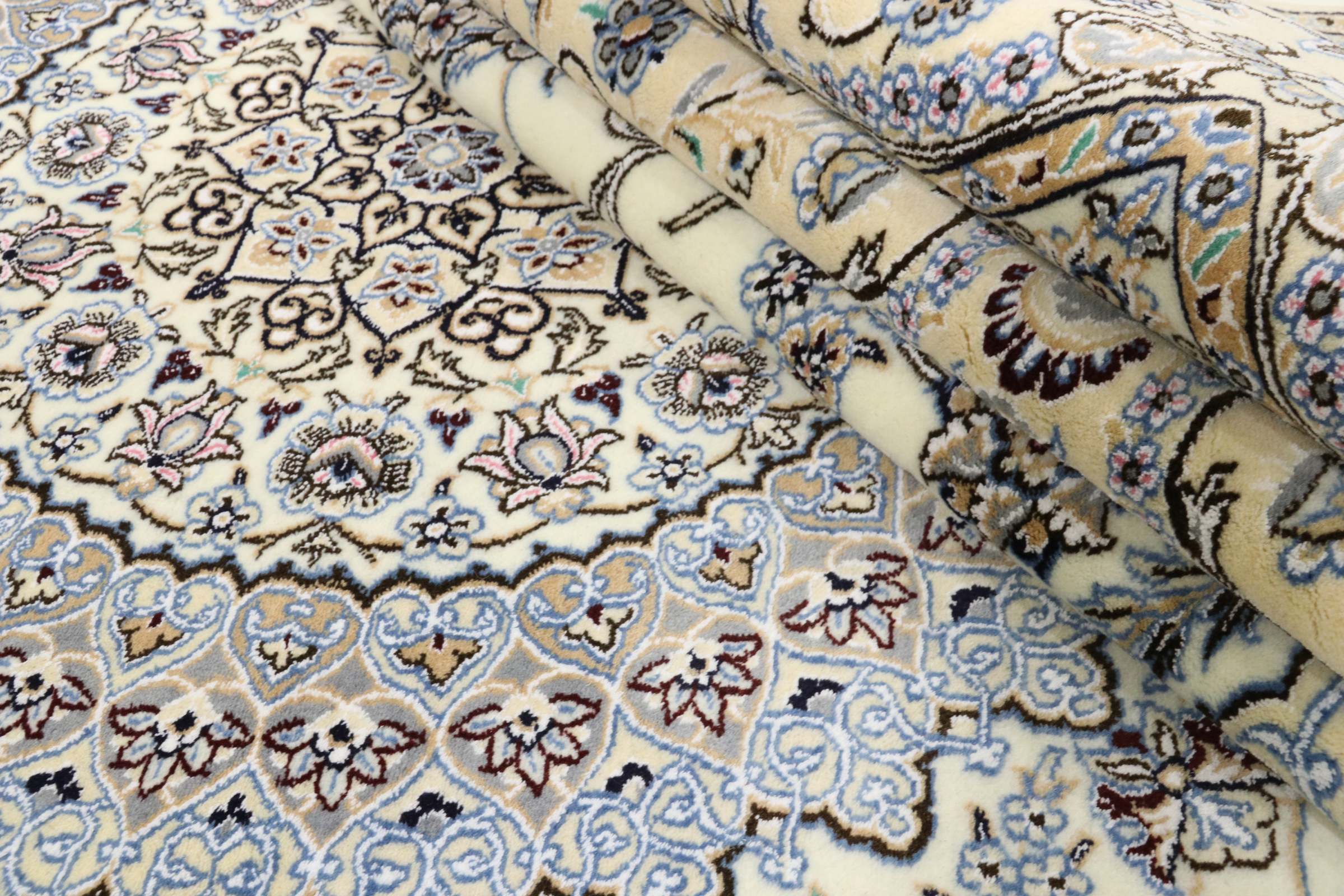 Perserteppich Nain 9LA 300x400 Handgeknüpft Weiß Medaillon Orientalisch UNIKAT Kurzflor