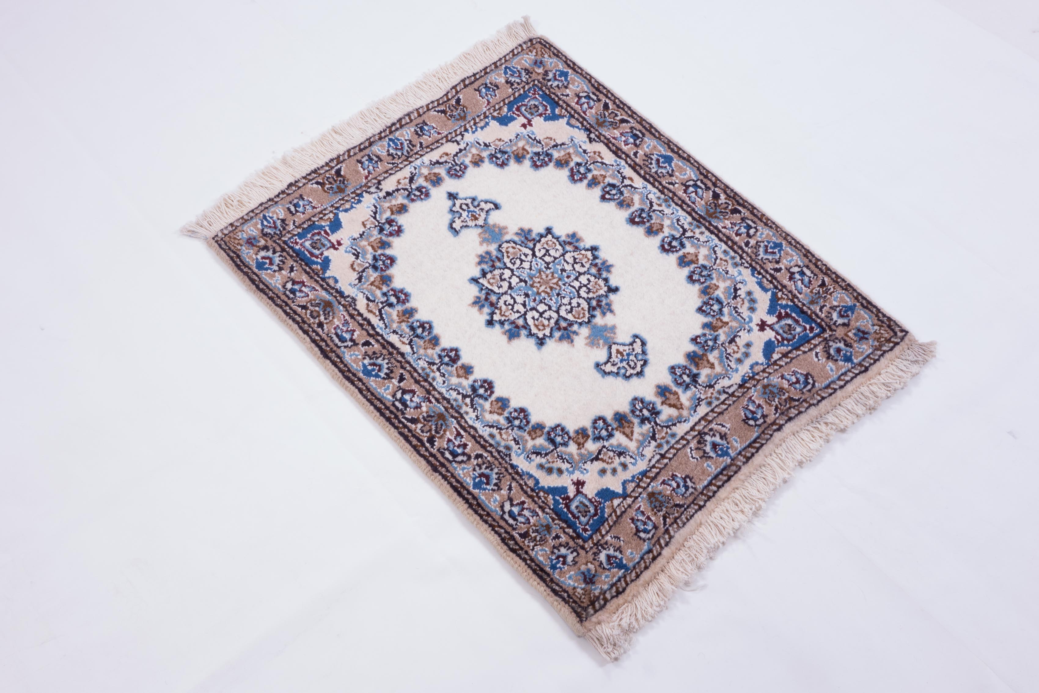 Perser Nain 60x80 Handgeknüpft Teppich Weiß Orientalisch Kurzflor Orient Rug