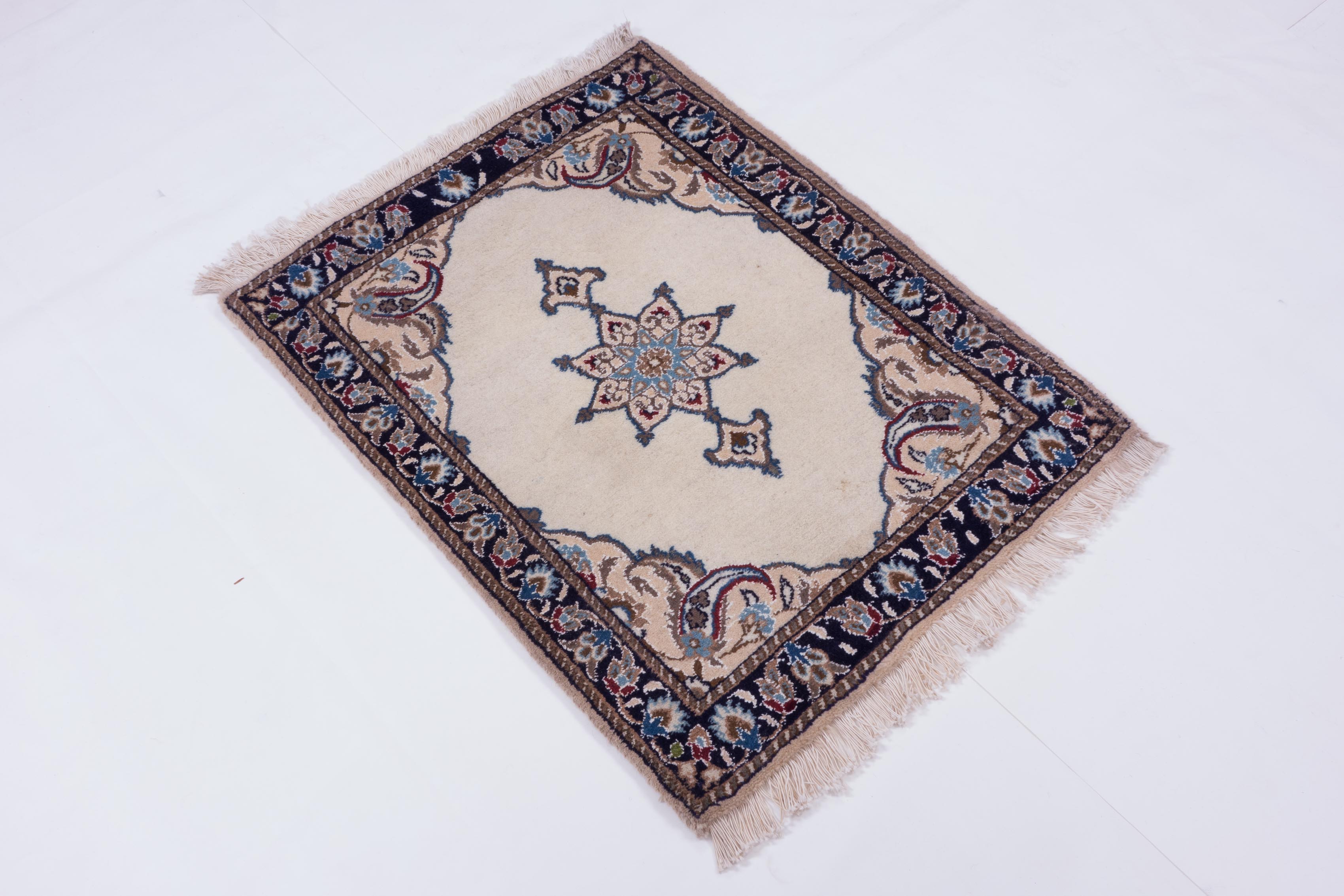 Perser Nain 60x80 Handgeknüpft Teppich Weiß Orientalisch Kurzflor Orient Rug