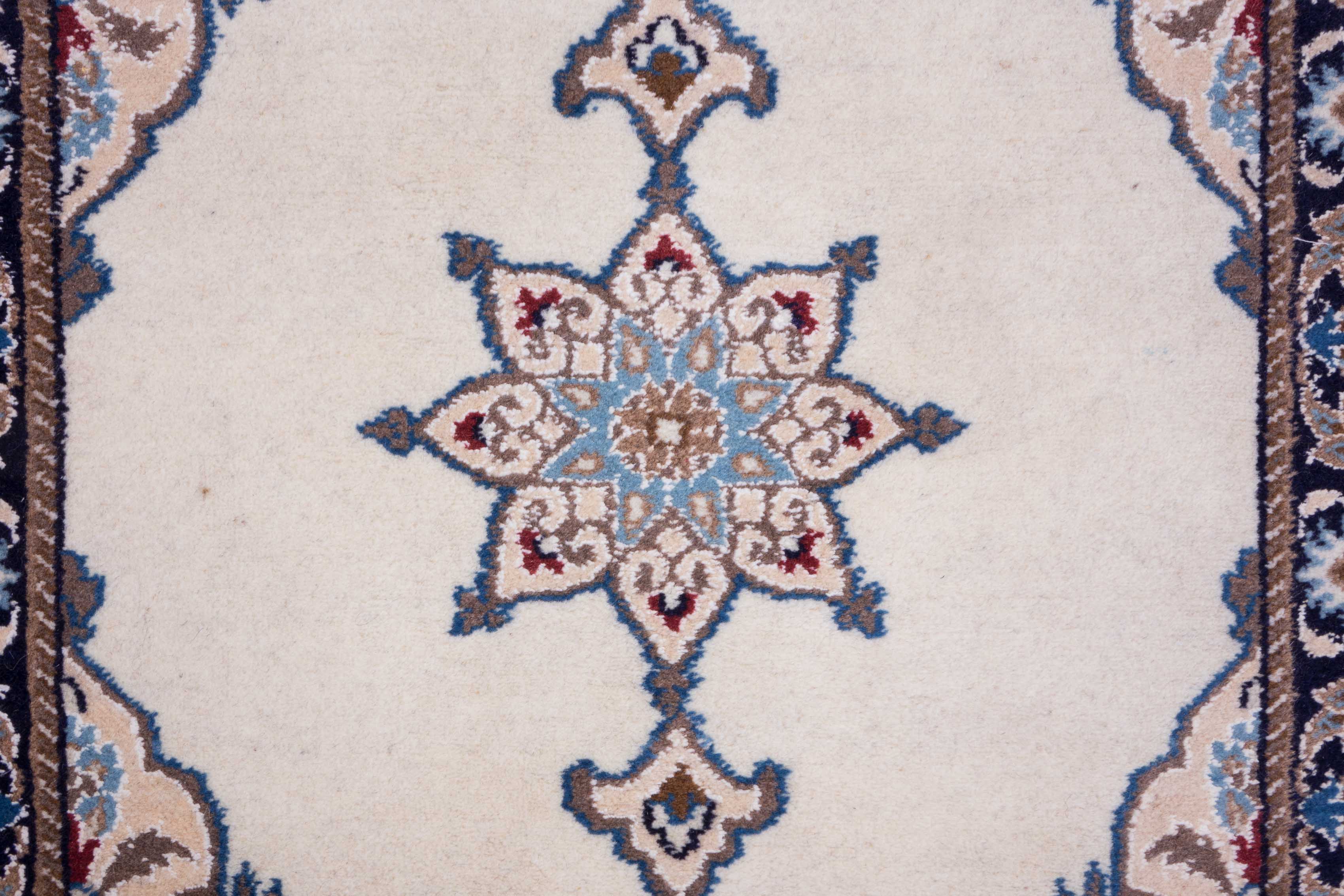 Perser Nain 60x80 Handgeknüpft Teppich Weiß Orientalisch Kurzflor Orient Rug