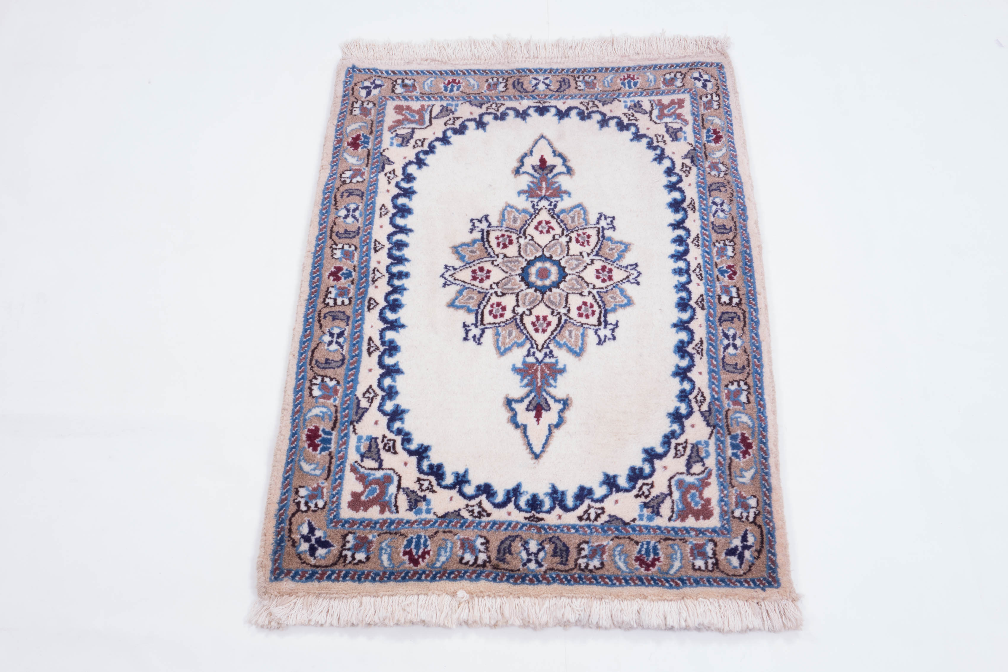 Perser Nain 60x80 Handgeknüpft Teppich Weiß Orientalisch Kurzflor Orient Rug