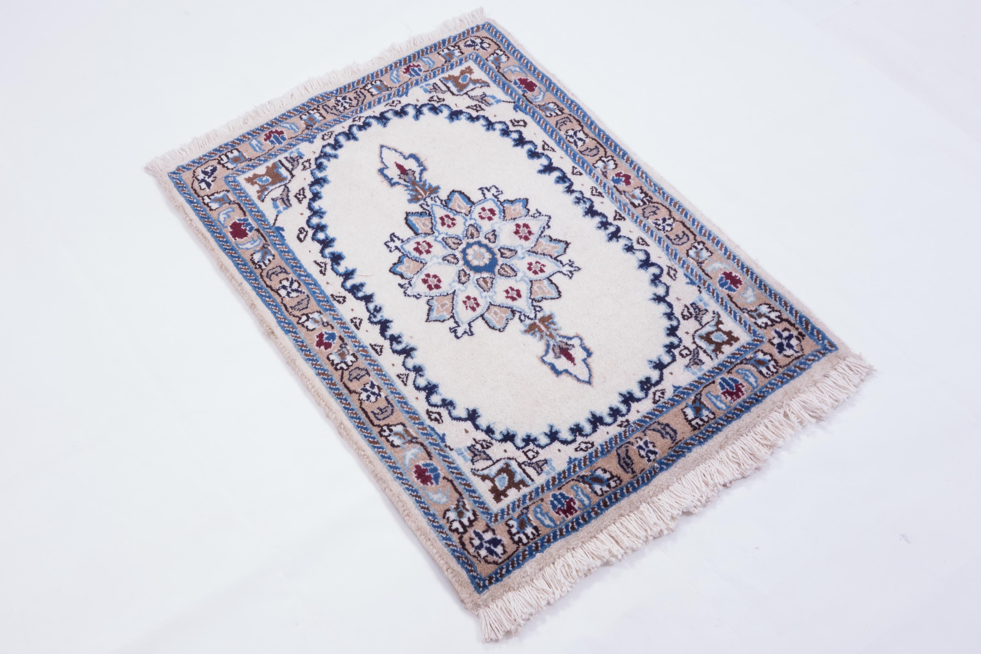 Perser Nain 60x80 Handgeknüpft Teppich Weiß Orientalisch Kurzflor Orient Rug