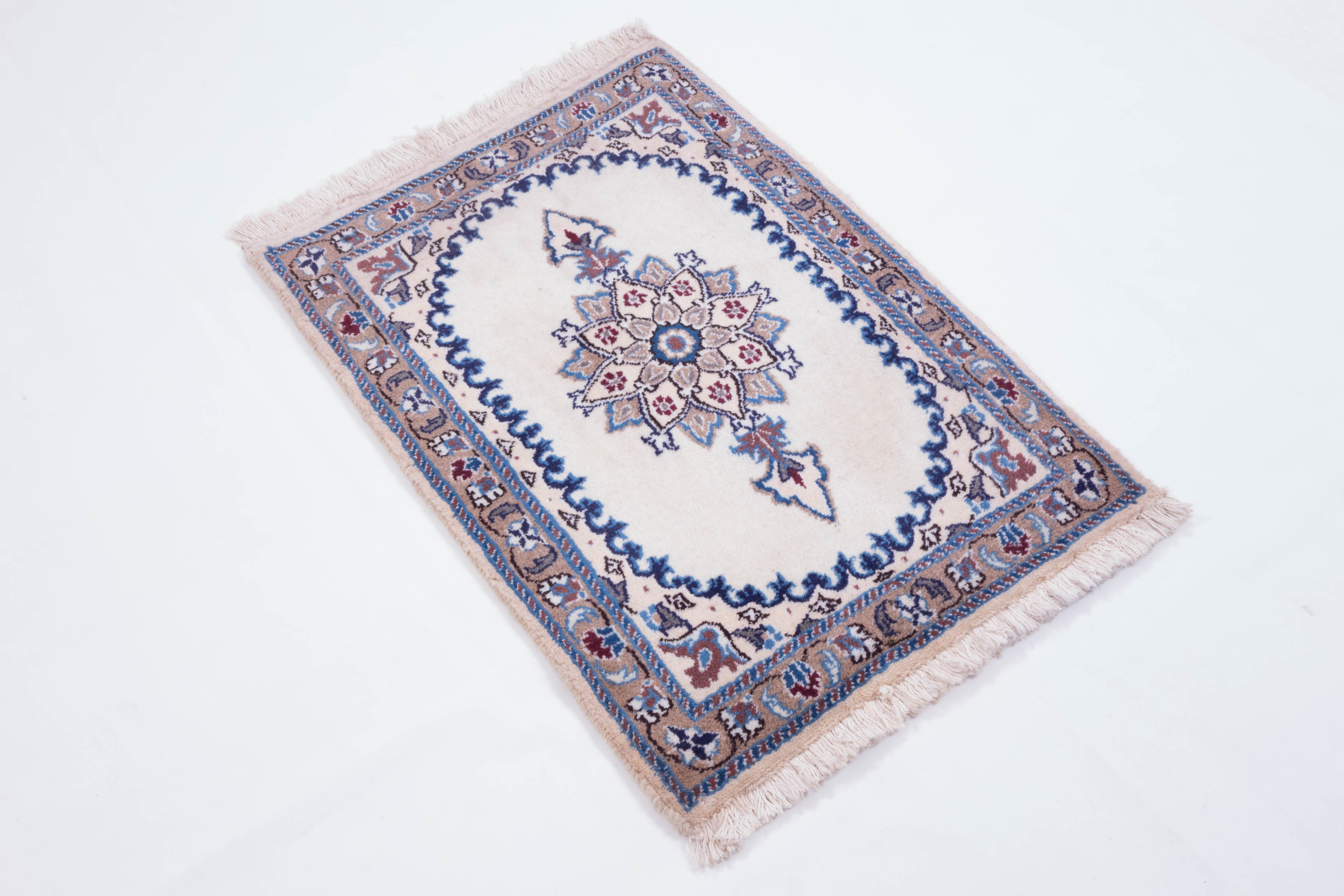 Perser Nain 60x80 Handgeknüpft Teppich Weiß Orientalisch Kurzflor Orient Rug