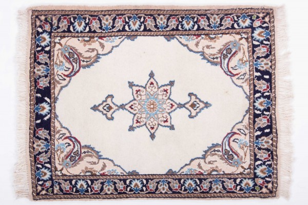 Perser Nain 80x60 Handgeknüpft Teppich 60x80 Weiß Orientalisch Kurzflor Orient Rug